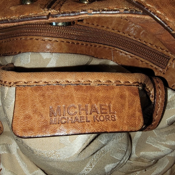 VTG Michael Kors Camel Leather Astor Uptown Studded 2-way Shoulder/Crossbody Bag - Picture 6 of 13